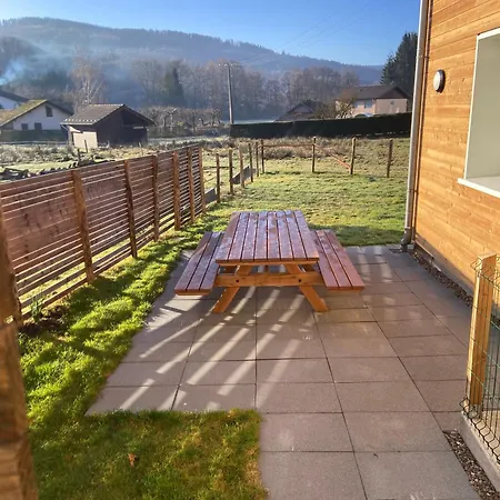 Holiday home Chez Marguerite Au Menil Jardin Terrasse *