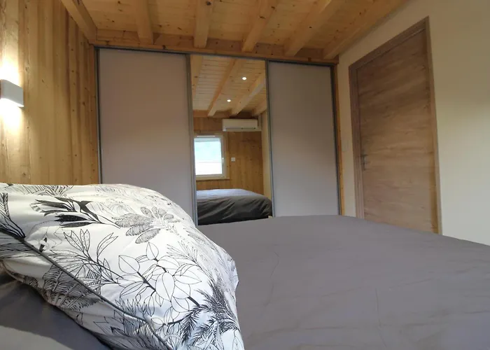 Chez Marguerite Au Menil Jardin Terrasse * Le Menil