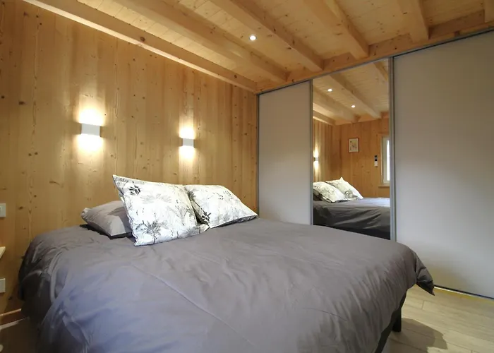 Chez Marguerite Au Menil Jardin Terrasse Le Menil