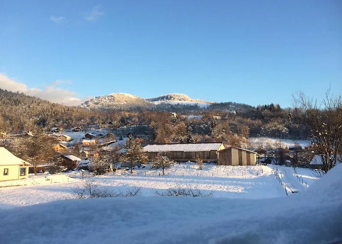Chez Marguerite Au Menil Jardin Terrasse Le Menil